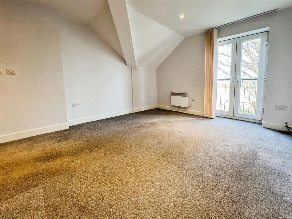 Additional image 4 of 2 bed flat for saleHarrogate Road, Bradford BD2