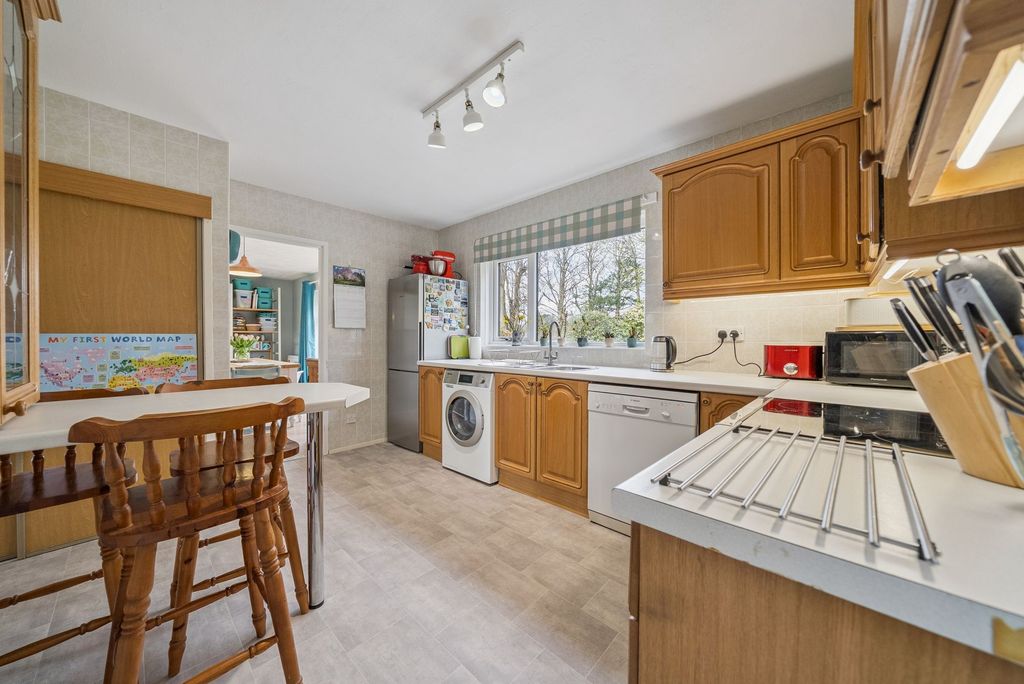 Additional image 15 of 4 bed detached house for sale29 Dalmore Crescent, Helensburgh G84