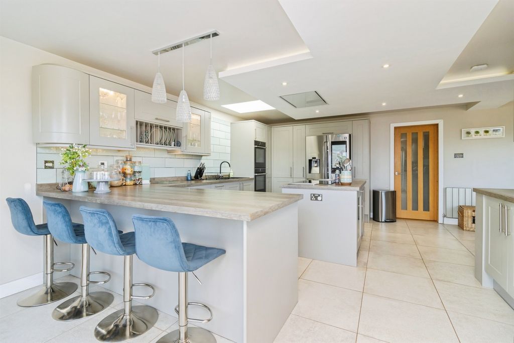 Additional image 12 of 5 bed semi-detached house for saleGillard Road, Brixham TQ5