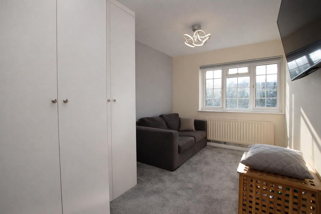 Additional image 21 of 6 bed detached house for saleTilehouse Close, Borehamwood WD6