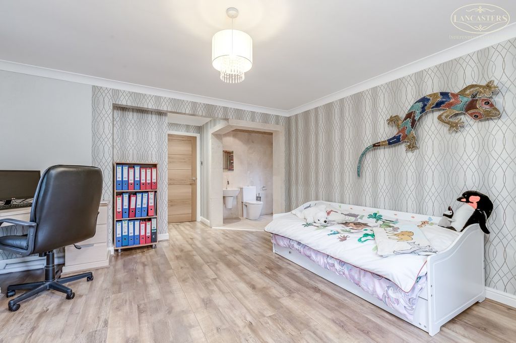 Additional image 33 of 5 bed detached house for salePrincess Road, Lostock, Bolton BL6