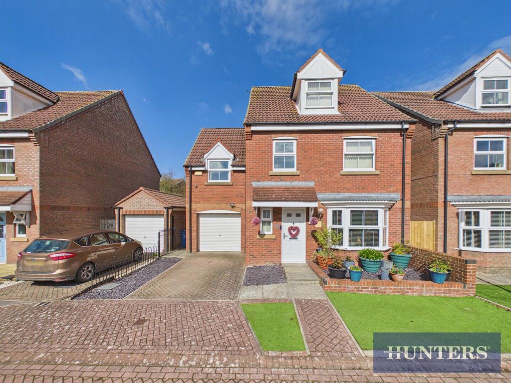 4 bed detached house for saleWillowdale Close, Bridlington YO16