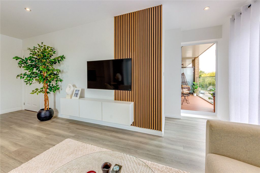 Additional image 13 of 2 bed flat for saleElstree Way, Borehamwood, Hertfordshire WD6