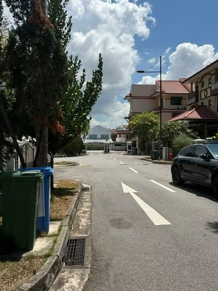 Richmond ville photo 4
