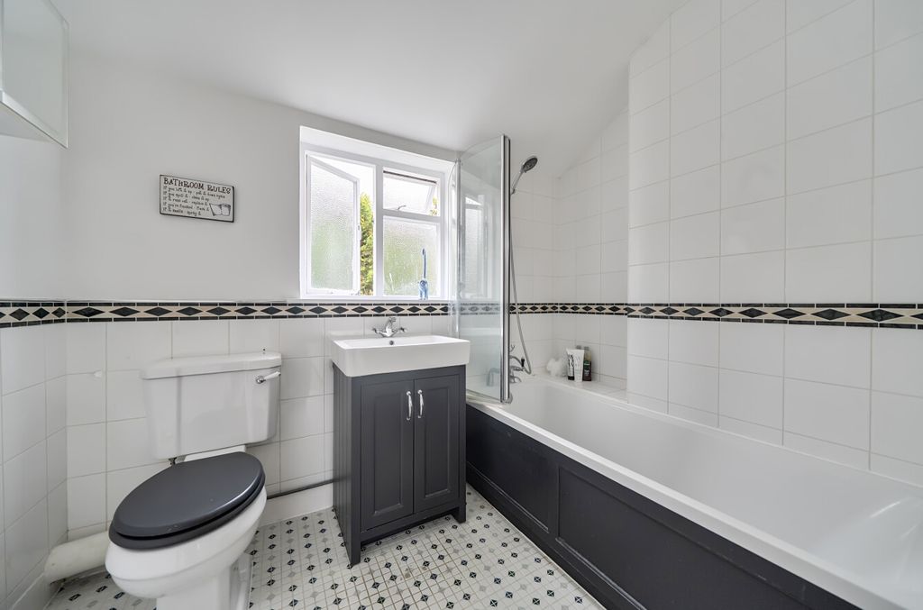 Additional image 12 of 2 bed terraced house for salePlaistow Grove, Bromley BR1