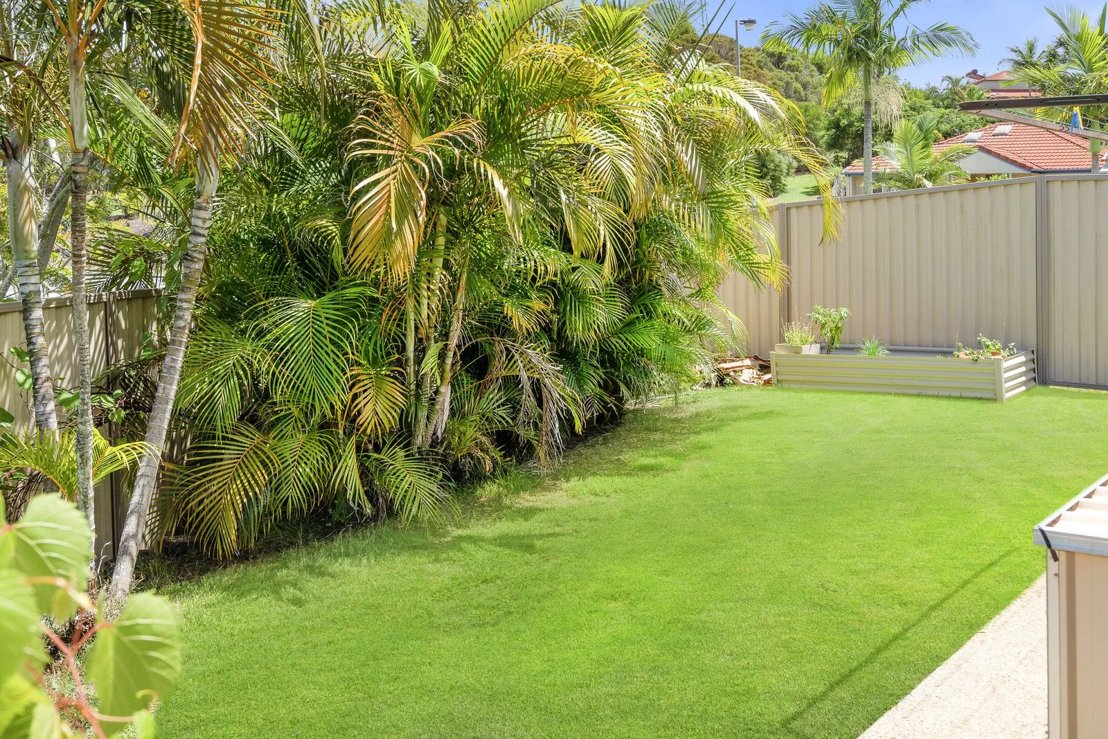 97 Thorngate Drive, Robina QLD 4226 photo 3