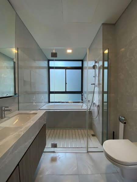 102 Duchess Avenue photo 2