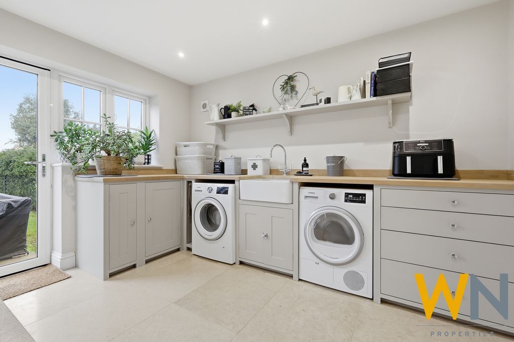 Additional image 31 of 4 bed detached house for saleRoundwood Avenue, Hutton Mount, Brentwood CM13