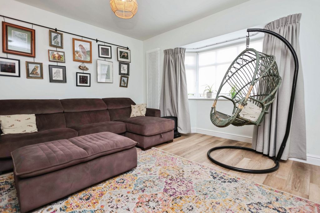 Additional image 2 of 3 bed semi-detached house for saleStalls Farm Road, Droitwich WR9