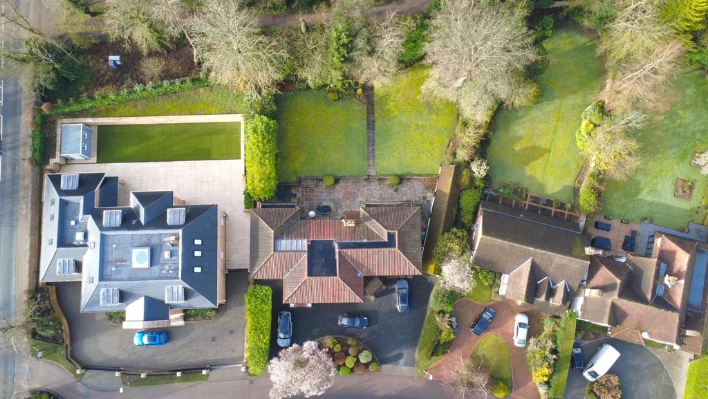 Additional image 40 of 5 bed detached house for saleBarham Avenue, Elstree, Borehamwood WD6