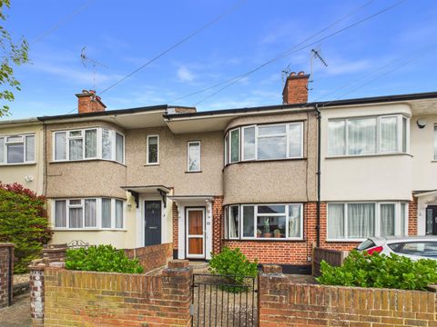 Lynmouth Drive, Ruislip HA4