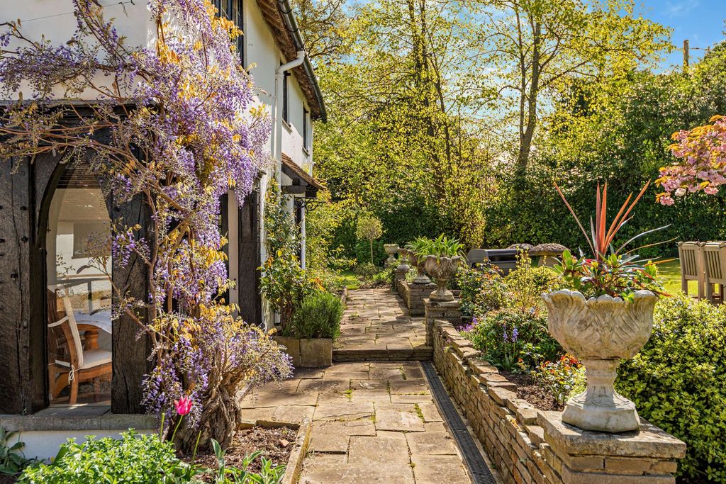 Additional image 19 of 6 bed detached house for saleWinkfield Street, Maidens Green, Windsor, Berkshire SL4