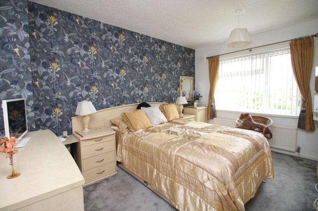 Additional image 8 of 3 bed flat for saleDevonshire Road, Blackpool FY2