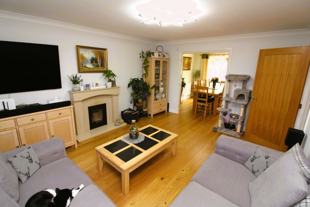 Additional image 3 of 4 bed detached house for sale2 Stockmoor Drive, Bridgwater TA6