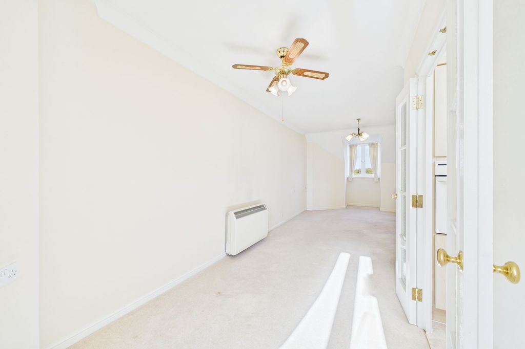 Additional image 10 of 2 bed flat for saleHanbury Court, Thetford IP24