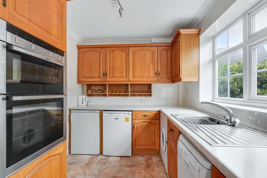 Additional image 6 of 3 bed detached bungalow for saleHoniton Close, Toton, Nottingham NG9