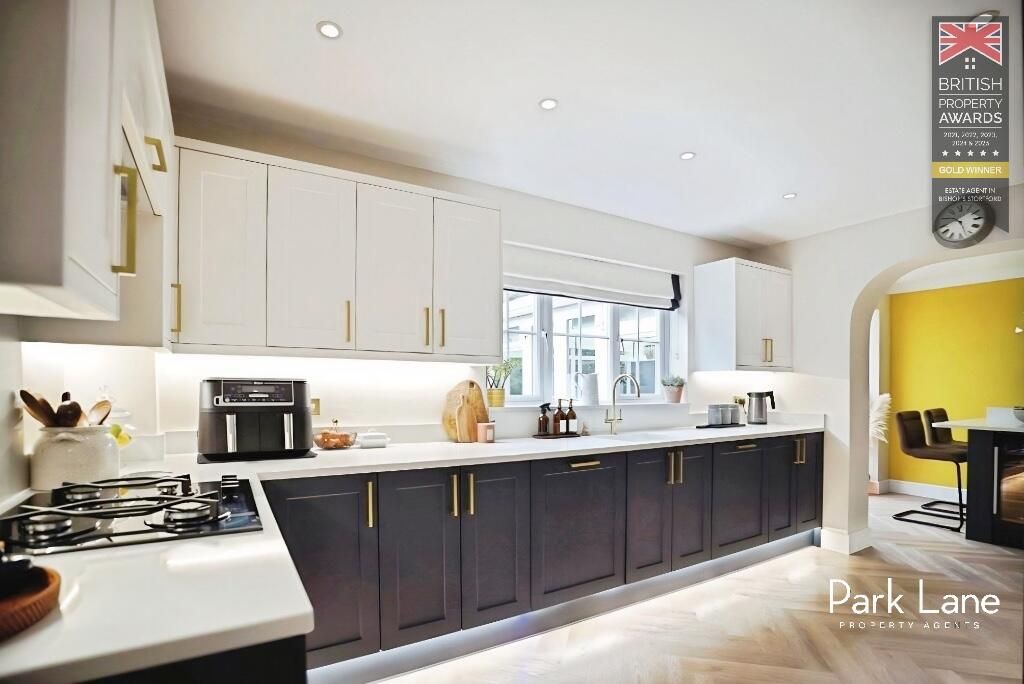 Additional image 6 of 4 bed detached house for saleSaddlers Close, Bishops Stortford CM23