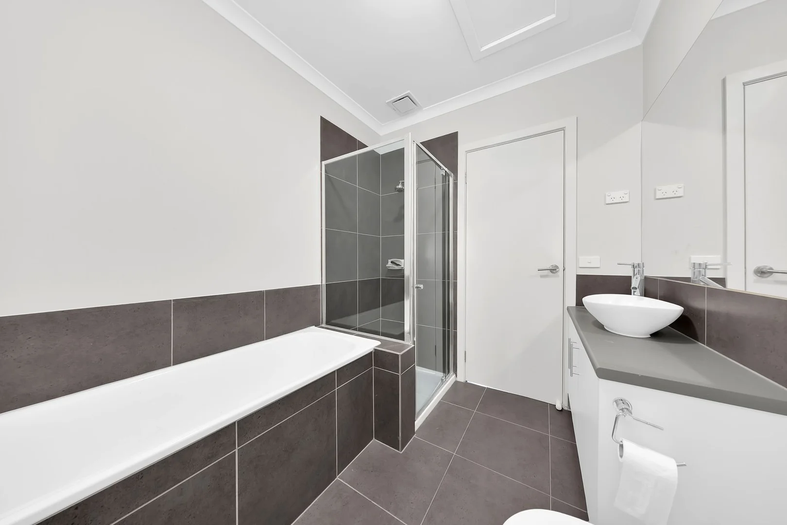 Additional image 7 of 6/64 Escapade Boulevard, Craigieburn VIC 3064