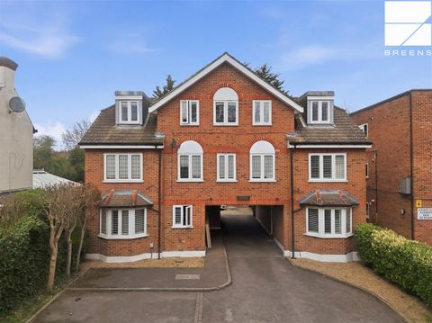 75 Falmouth Avenue, Highams Park, London E4