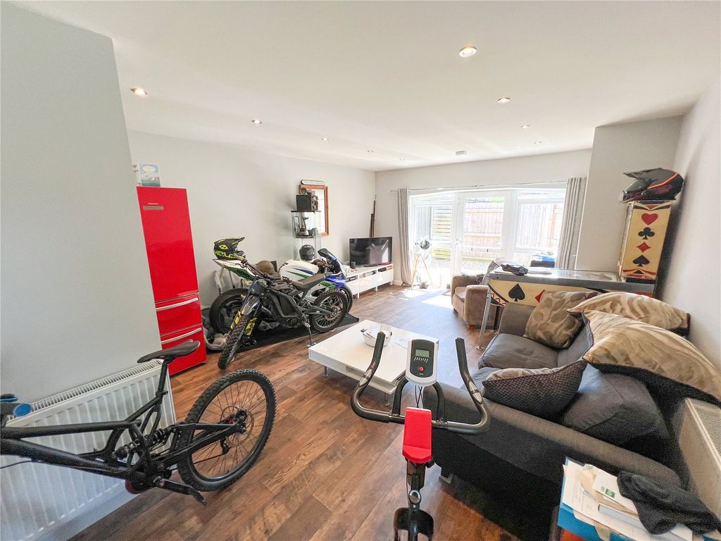 Additional image 15 of 6 bed semi-detached house for saleSalisbury Crescent, Blandford Forum, Dorset DT11