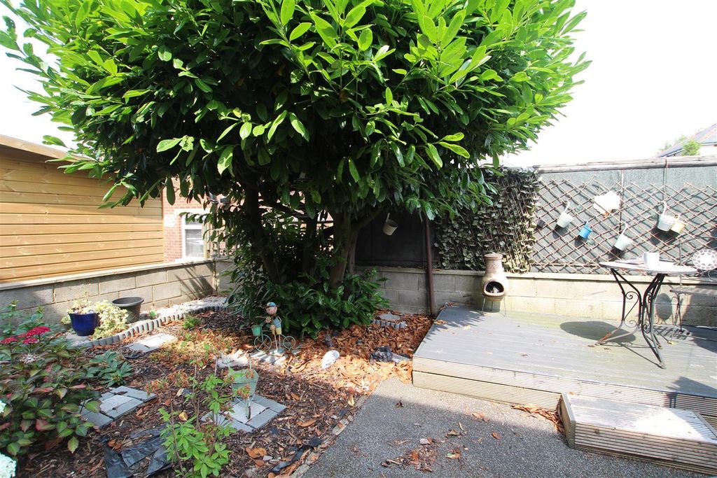 Additional image 14 of 2 bed flat for saleBolton Road, Eccleshill, Bradford BD2