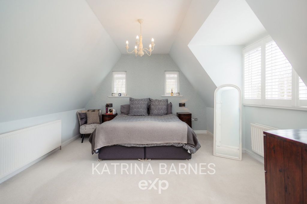 Additional image 3 of 6 bed detached house for saleGrantham Avenue, Great Notley CM77