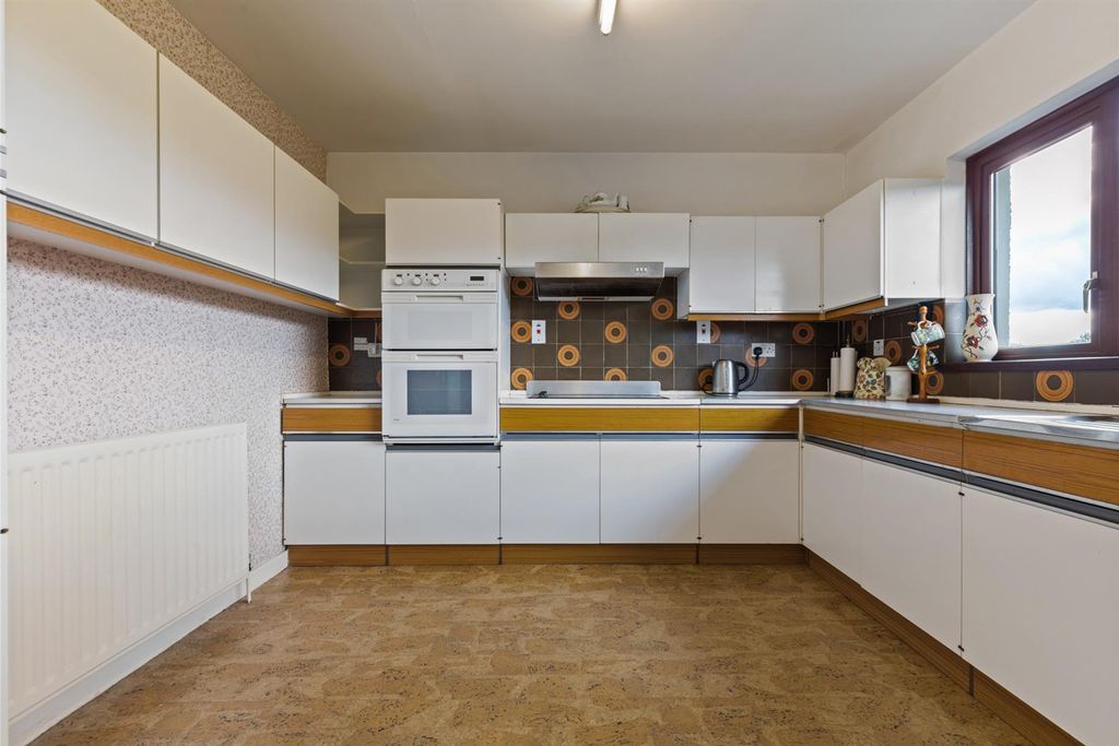 Additional image 10 of 6 bed detached house for sale19 Church Road, Ballynahinch BT24