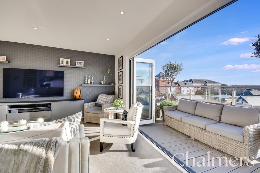 Additional image 15 of 2 bed flat for saleHigh Street, Brentwood CM14