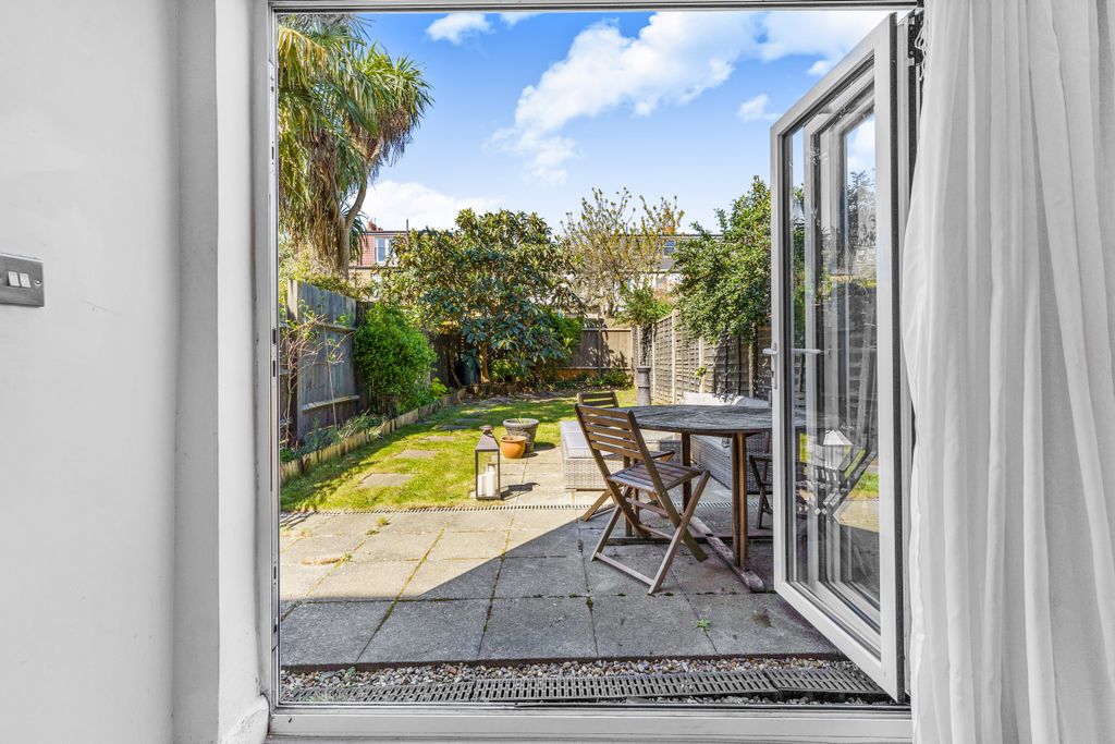 Additional image 9 of 4 bed terraced house for saleWhitestile Road, Brentford TW8