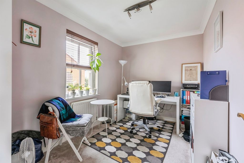 Additional image 12 of 6 bed detached house for saleApley Way, Lower Cambourne, Cambridge CB23