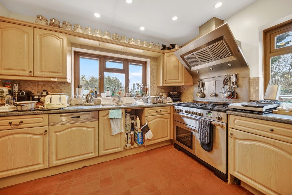 Additional image 10 of 3 bed detached house for saleWoodlands Drive, Rawdon, West Yorkshire BD10