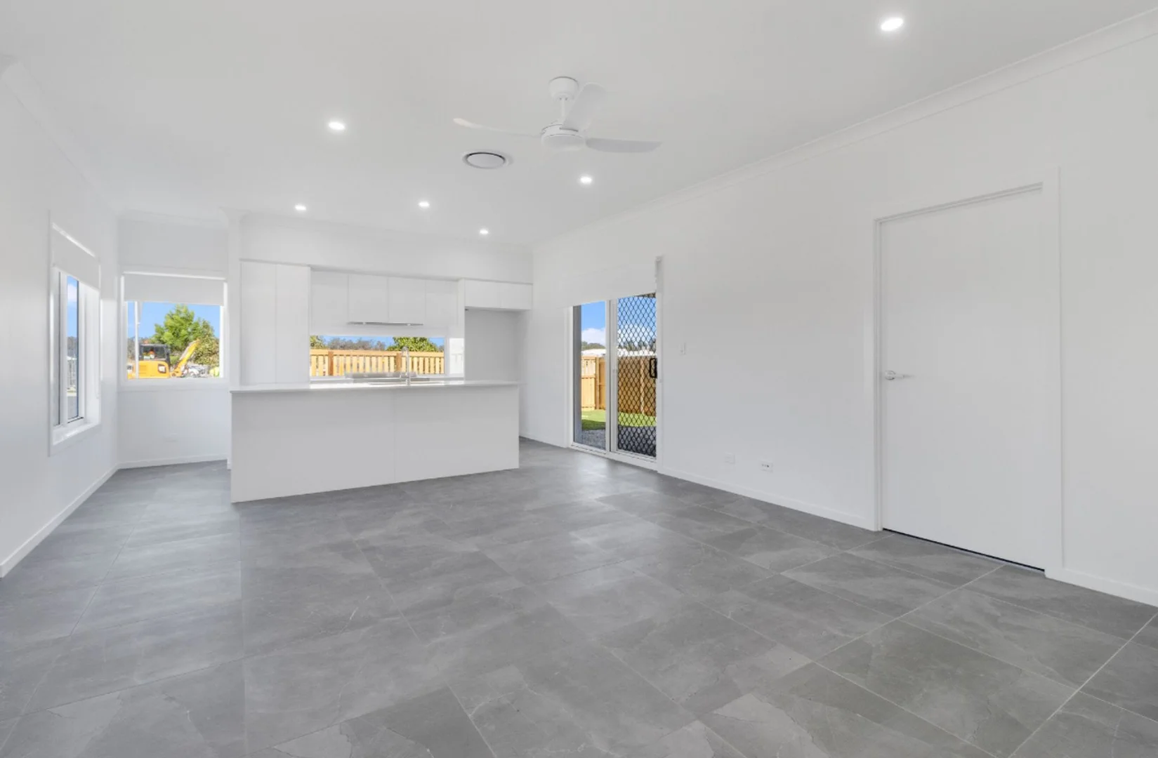 91 Wallace Street, Walloon QLD 4306 photo 3