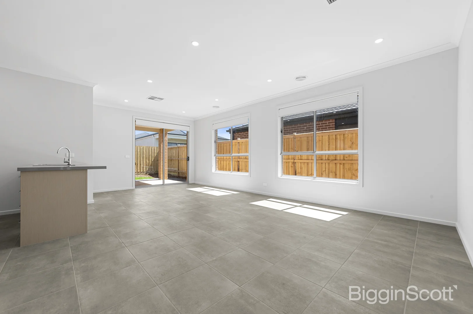 Additional image 8 of 6 Loch Street, Thornhill Park VIC 3335