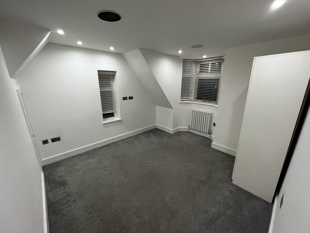 Additional image 9 of 2 bed flat for saleBaston Road, Hayes BR2
