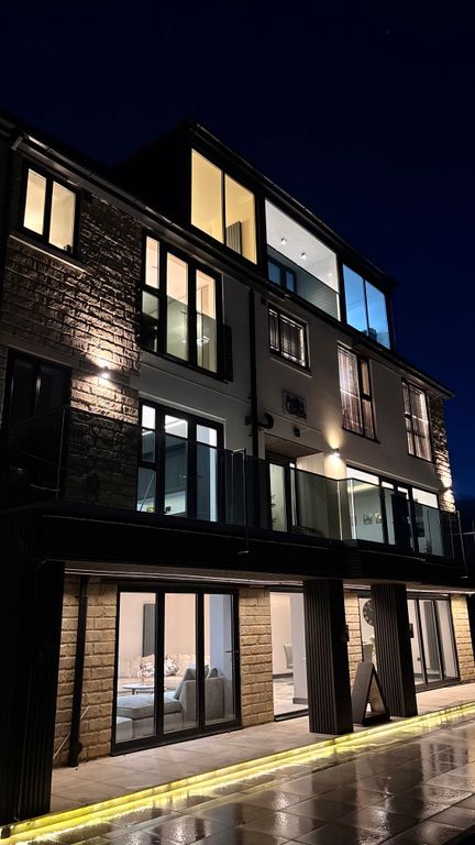 Additional image 3 of 9 bed detached house for saleSnape Drive, Bradford BD7