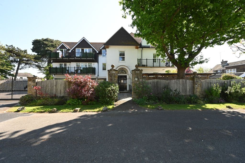 2 bed flat for saleAldwick Avenue, Aldwick, Bognor Regis PO21