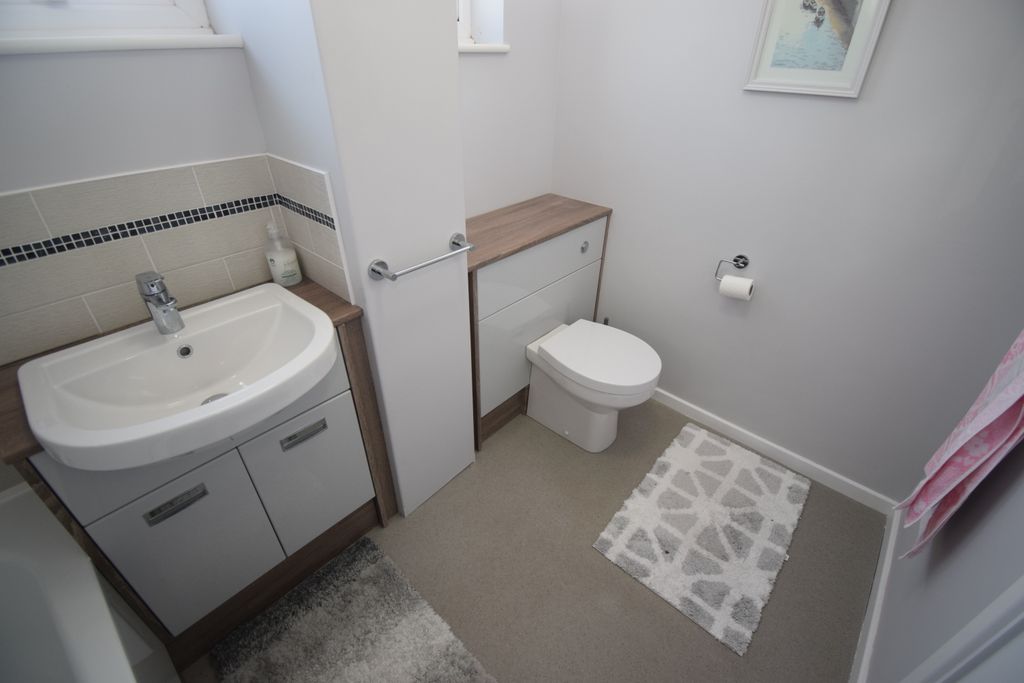 Additional image 9 of 2 bed flat for saleMiddlestream Close, Bridgwater TA6