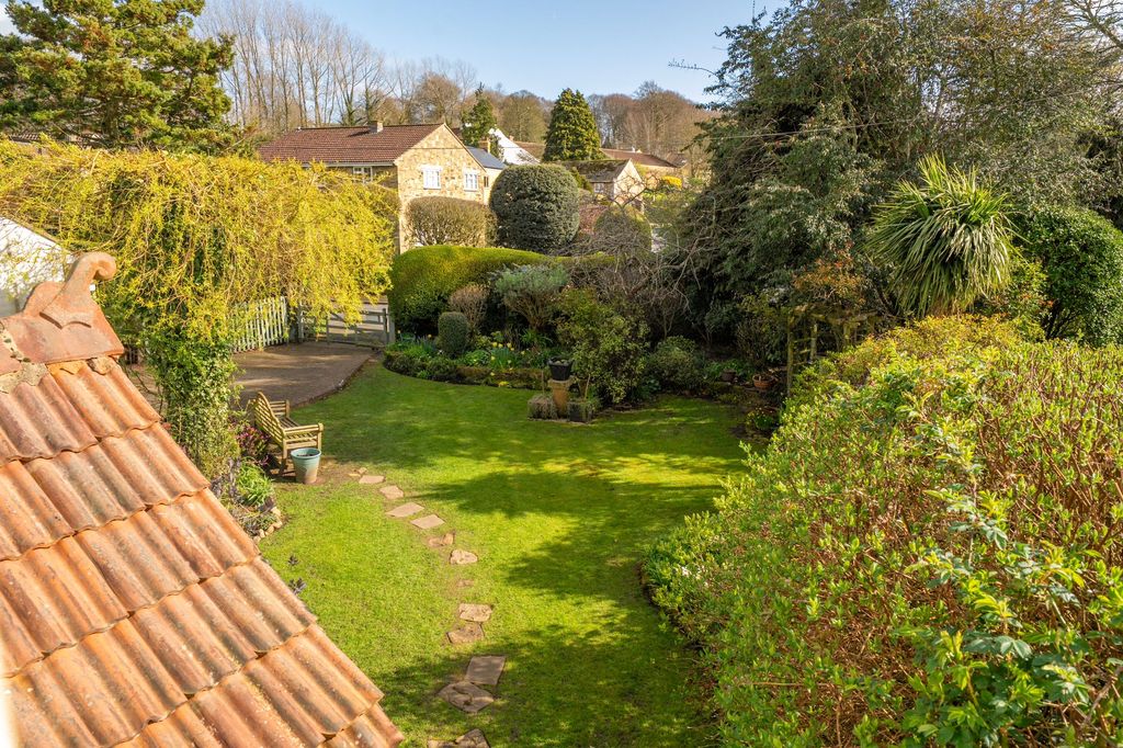 Additional image 23 of 3 bed semi-detached house for saleShaw Lane, Farnham HG5