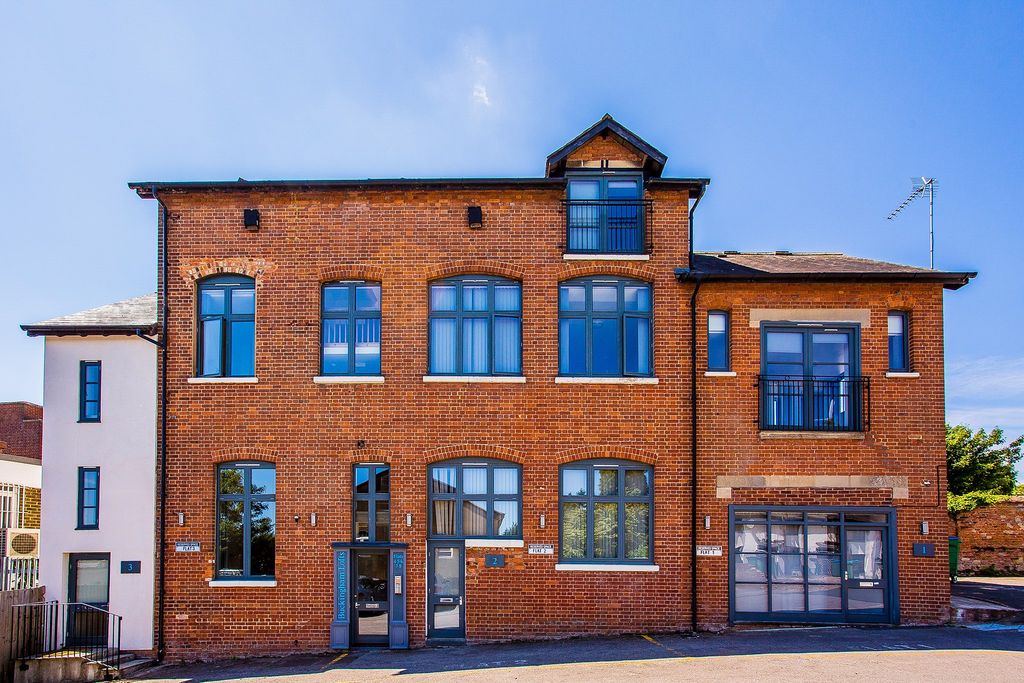 1 bed flat for saleBuckingham Lofts, Buckingham MK18
