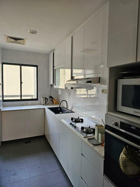 38 Draycott Drive photo 3
