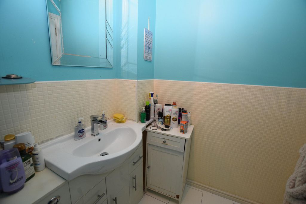 Additional image 12 of 2 bed flat for saleKateswell Drive, Shotts, 4 ML7