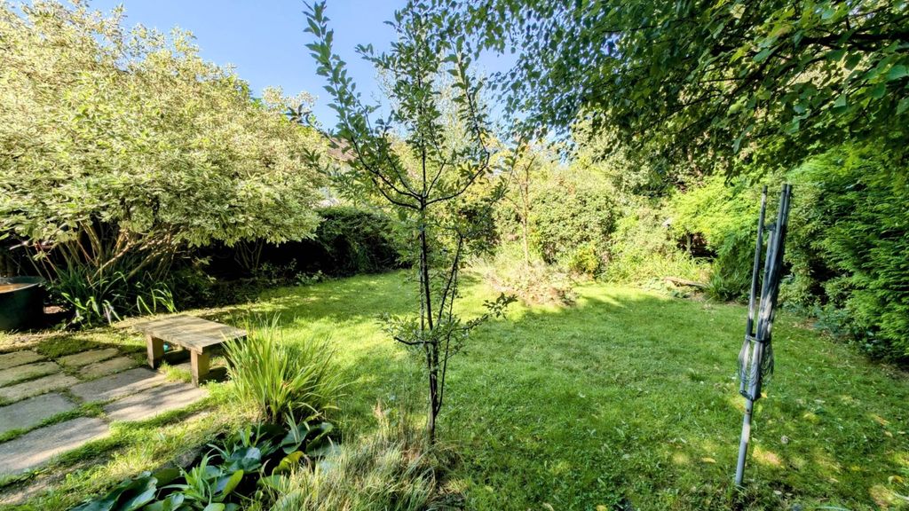 Additional image 11 of 2 bed maisonette for saleSavile Crescent, Bordon, Hampshire GU35