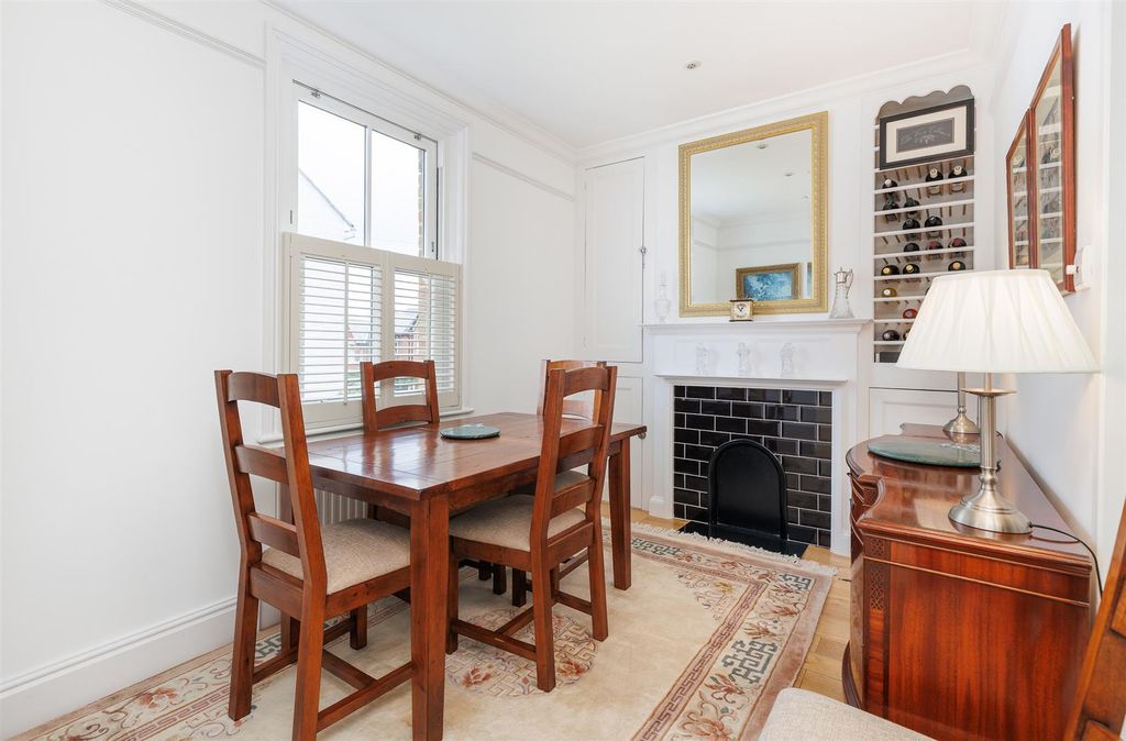 Additional image 6 of 4 bed semi-detached house for saleCowes, Isle Of Wight PO31