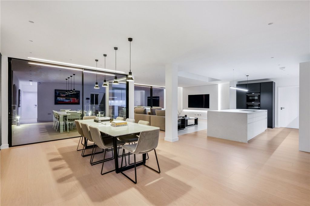 Additional image 32 of 5 bed detached house for saleDurham Avenue, Bromley BR2