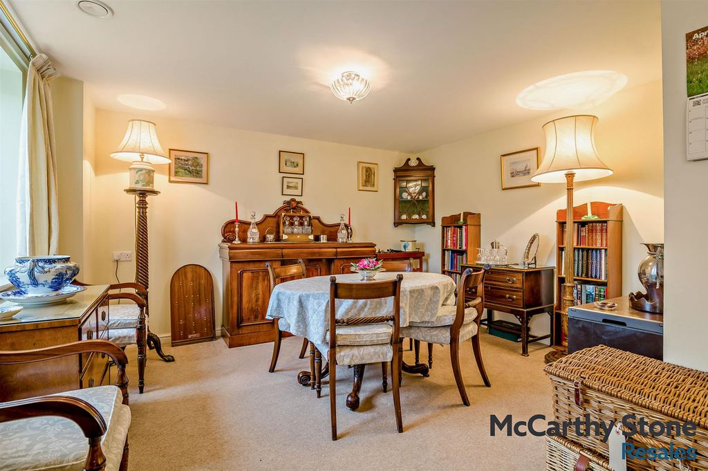 Additional image 4 of 2 bed flat for saleEllisfields Court, Mount Street, Taunton TA1