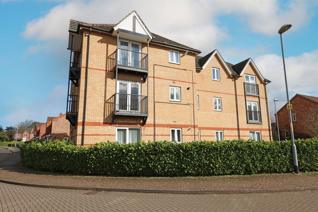 1 bed flat for saleSt Thomas Drive PE21