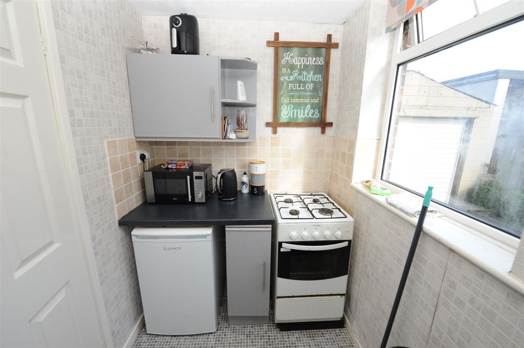 Additional image 3 of 2 bed flat for saleBolton Road, Eccleshill, Bradford BD2