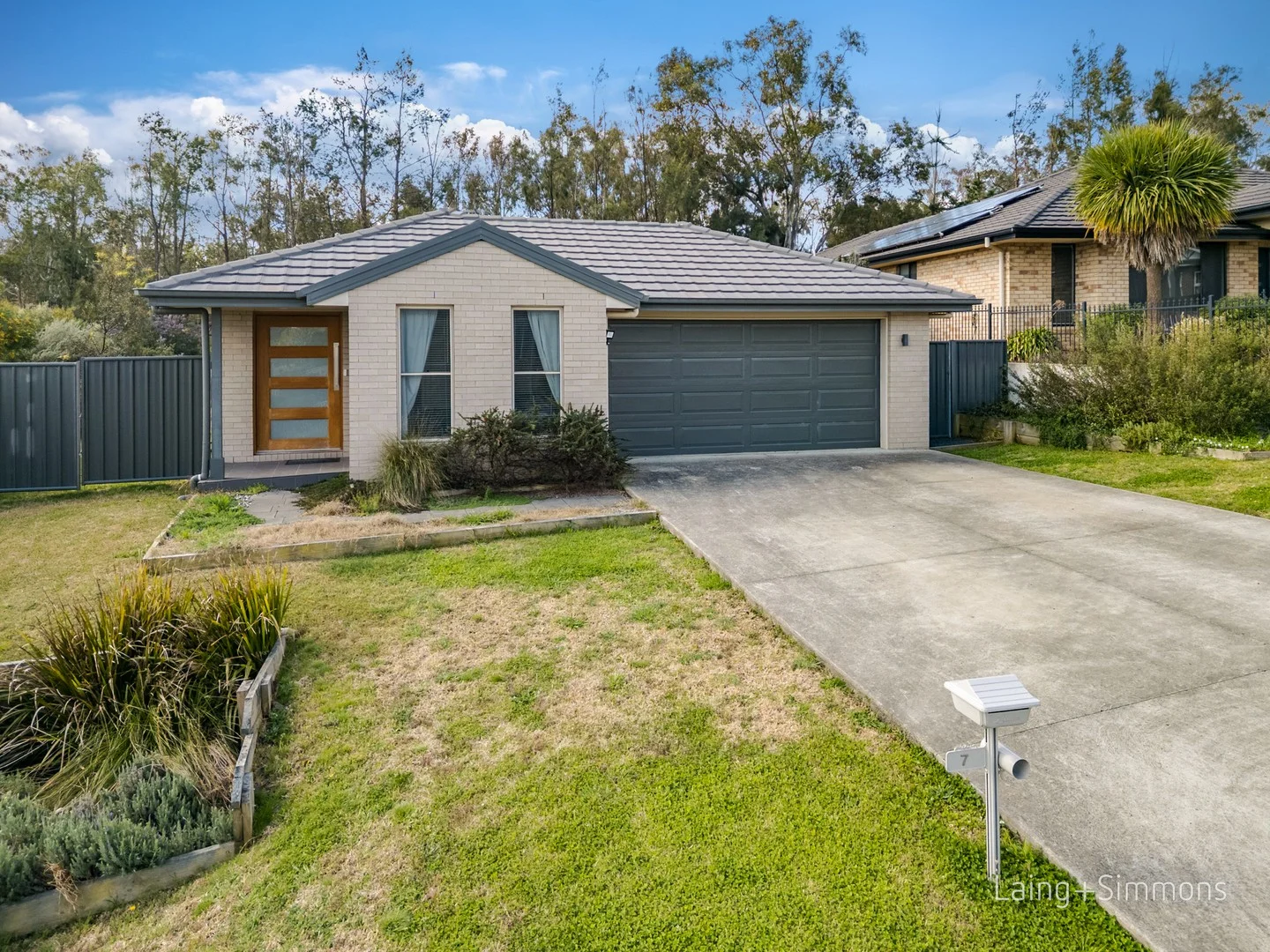 7 Grandview Crescent, Armidale NSW 2350