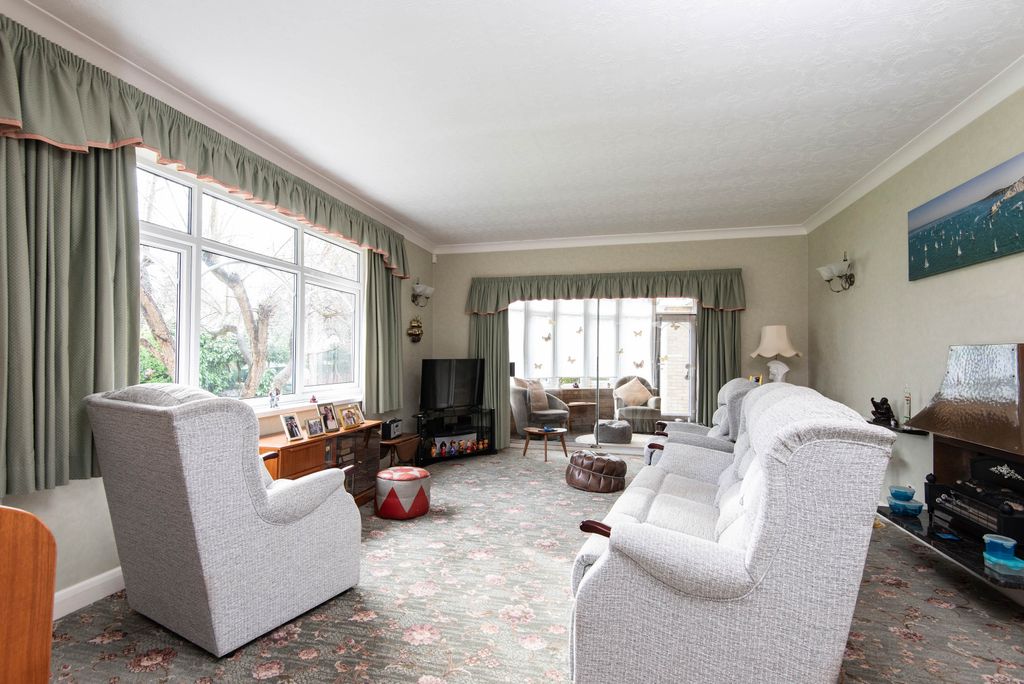 Additional image 11 of 5 bed detached bungalow for salePark Road, Boston PE21