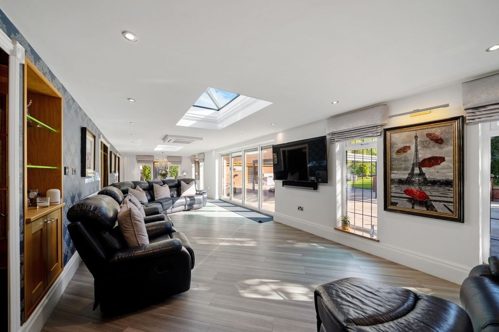 Additional image 15 of 5 bed detached house for saleDivision Lane, Blackpool FY4